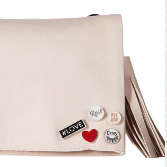 GIFT🟢LET’S CELEBRATE MARCH HOLIDAY’S - Picture 6 of 8